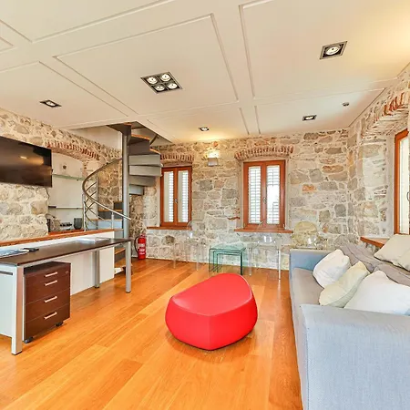 شقة Augubio Penthouse