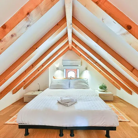 Augubio Penthouse Apartman Split