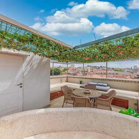 Augubio Penthouse Apartman